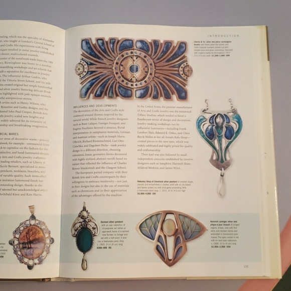 Arts & Crafts Book Reference Guide by Judith Miller EUC - Picture 5 of 12